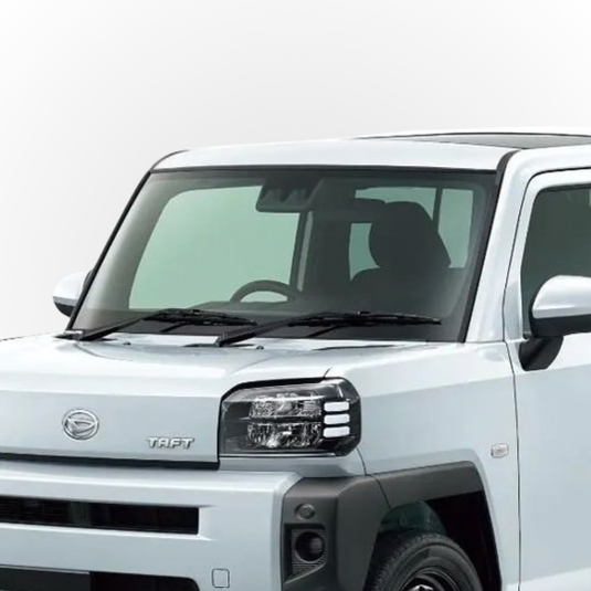 A close-up of the windscreen on a LA900S Daihatsu Taft