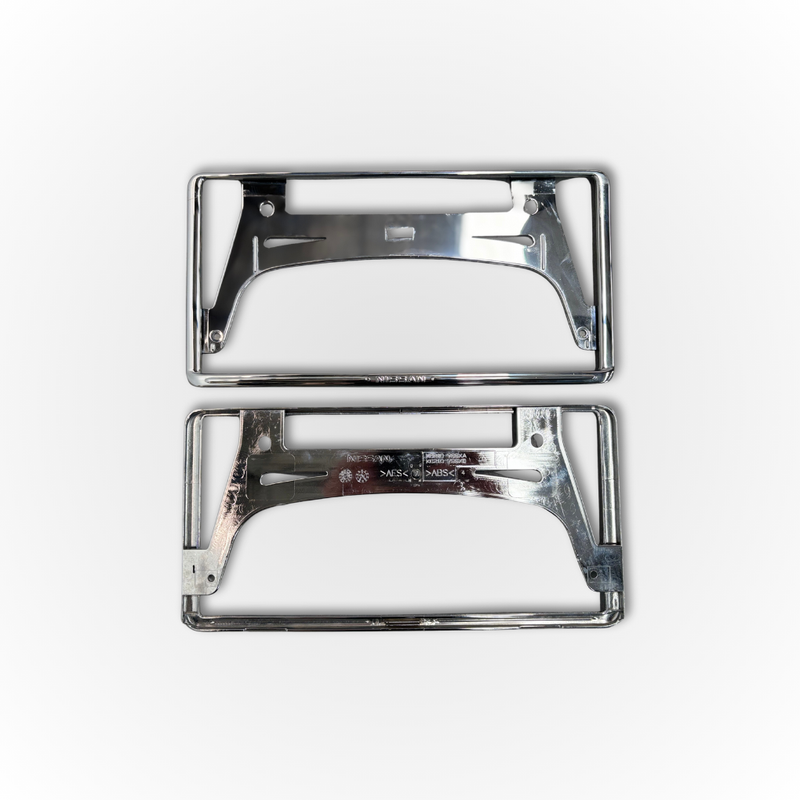 Load image into Gallery viewer, Nissan Badge Japanese Number Plate Frames
